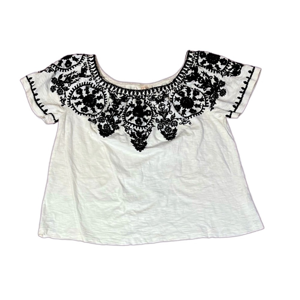 Solitaire Off Shoulder Embroidered Linen Top